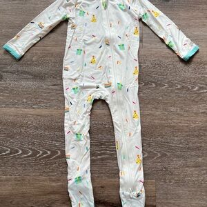 Kyte BABY White Footies with Playful Print